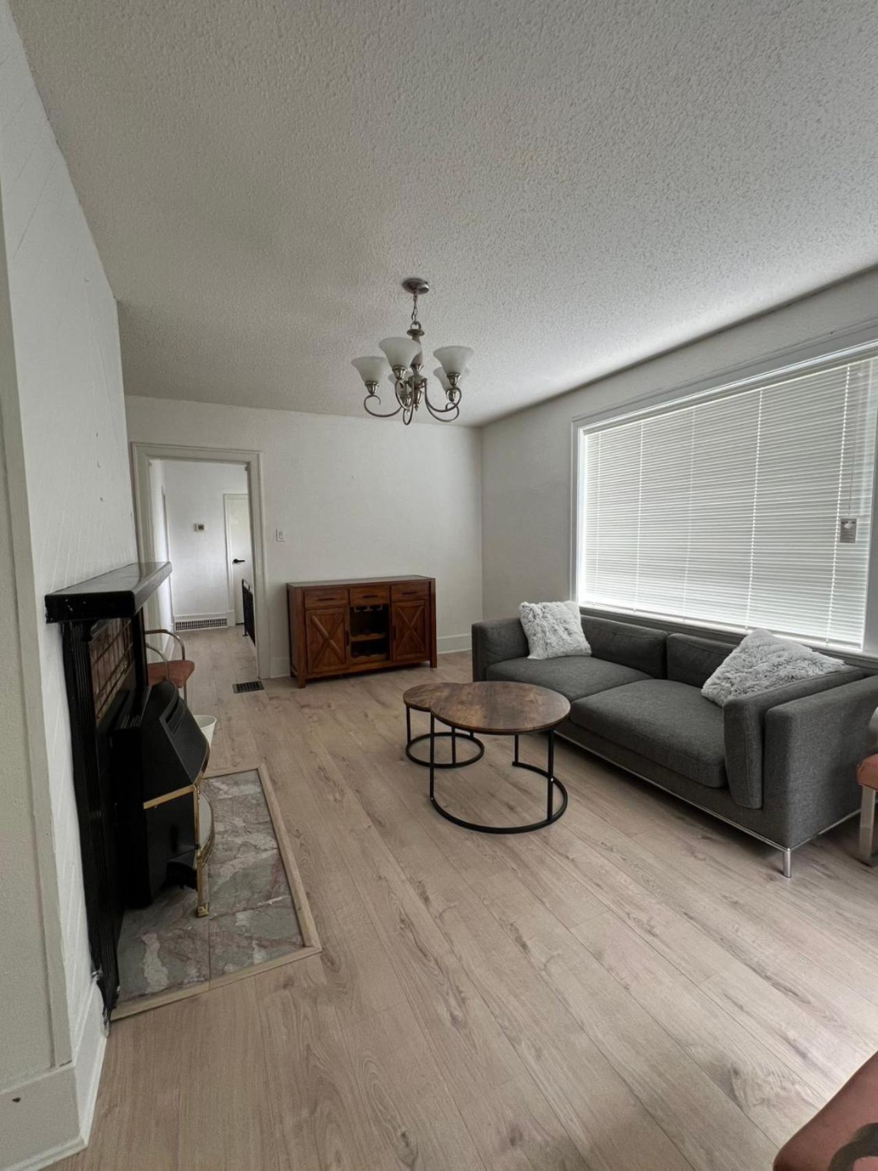 Larch House In Vancouver West Esterno foto